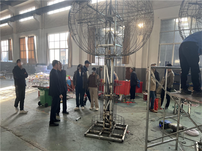 省廳領(lǐng)導(dǎo)蒞臨工廠，共賞彩燈文化魅力